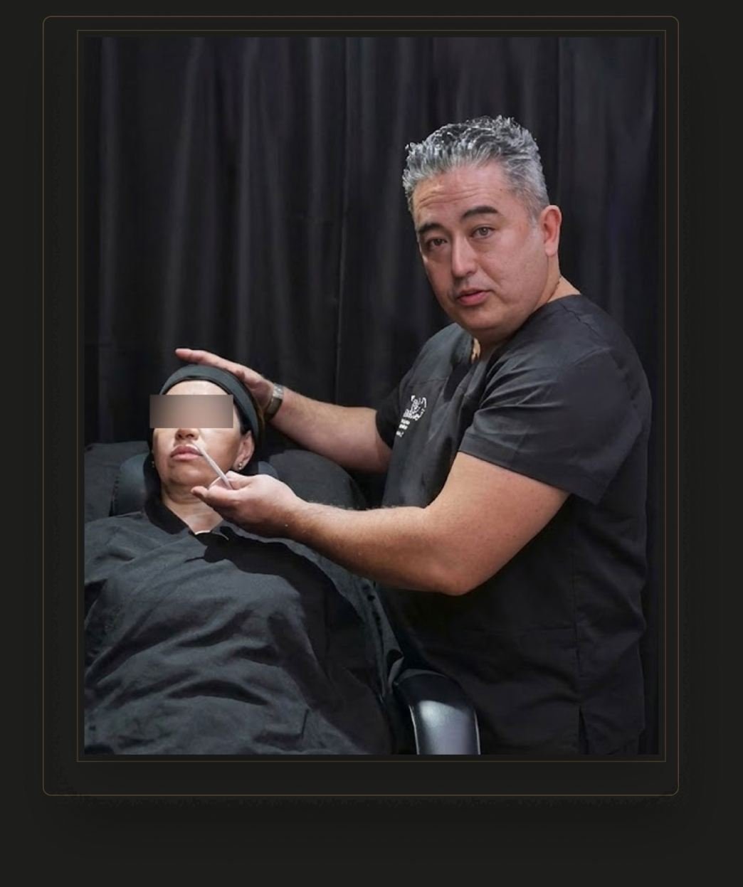 Dr. Carlos Bautzer em contexto clínico premium